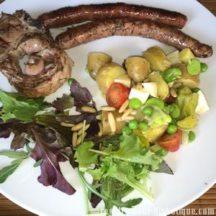 Salade de rattes et grillades