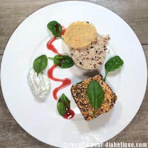 Saumon en croûte d'épices et pain perdu d'épinards