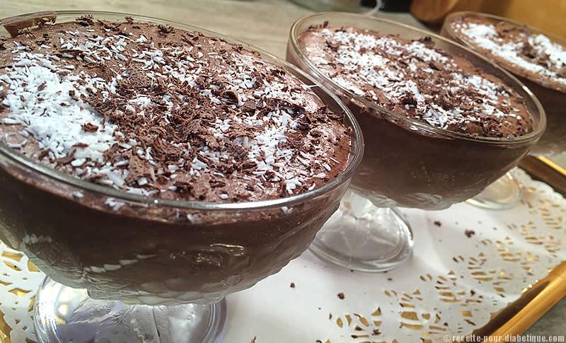 mousse-chocolat-coco-allegee