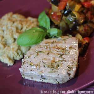 Thon grillé, Ratatouille et Risotto au pesto