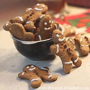 Biscuits bonshommes de Noël en pain d'épices - allégés
