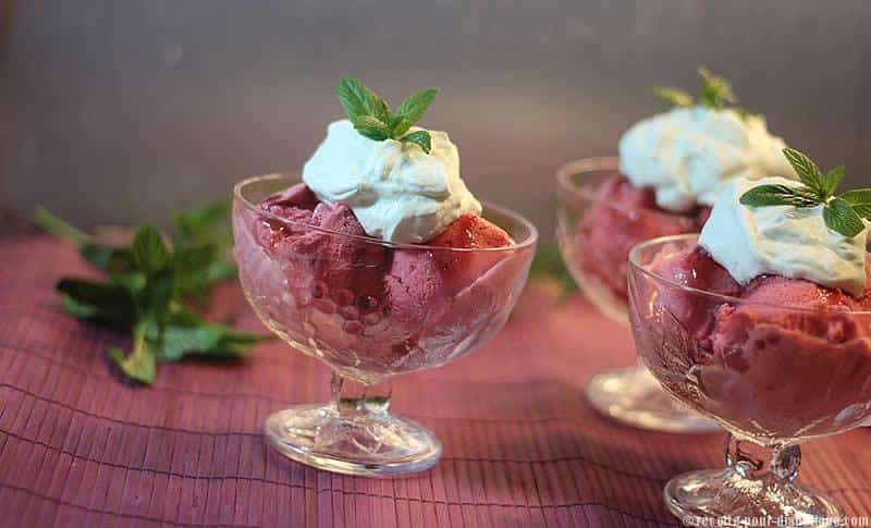 Glace aux Fraises et sa chantilly Menthe sans sucre
