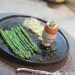 Oeufs à la Coque aux Asperges et Tuiles de Parmesan