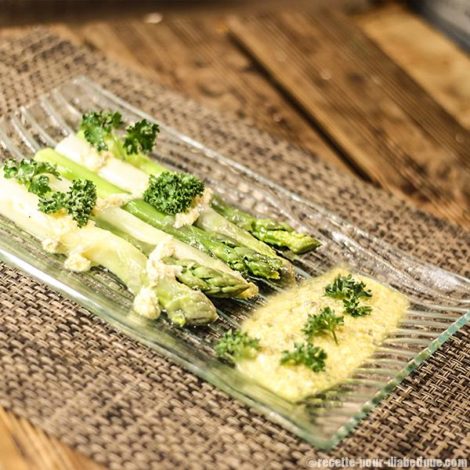 Duo d'Asperges sauce Gribiche