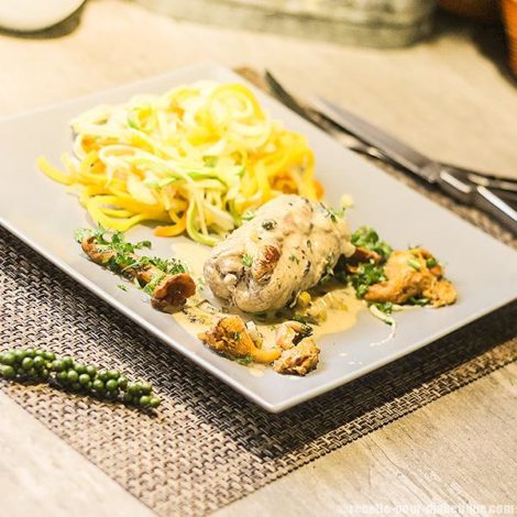 Bocconcini (Roulés de veau) sauce Poivre vert et Girolles