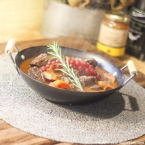 Civet de Kangourou au miel et Romarin