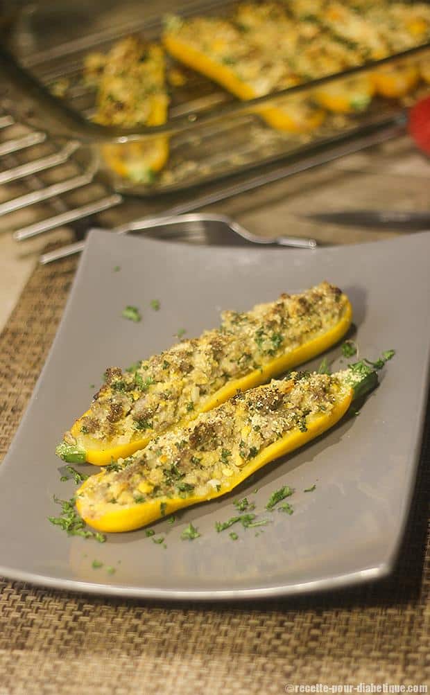 Des courgettes jaunes farcies