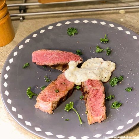 Côte de Boeuf sauce au poivre vert