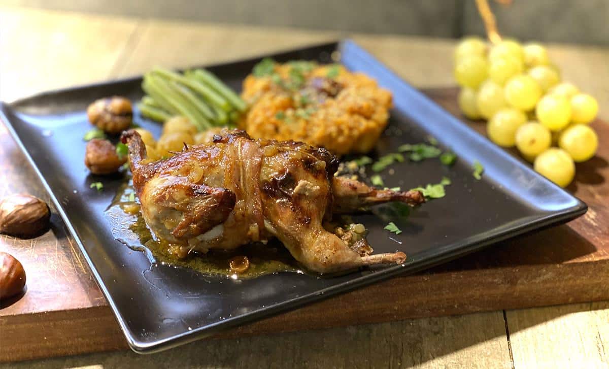 Cailles Farcies Au Foie Gras Et Raisins Blancs Cailles farcies Foie Gras et Raisin blanc