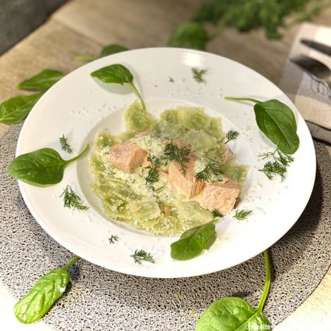 Saumon aux Ravioles, Courgettes et Épinards