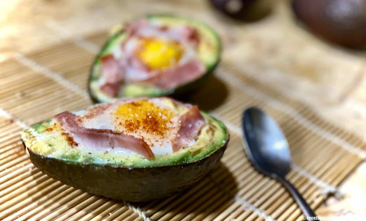 Avocat chaud à l’oeuf