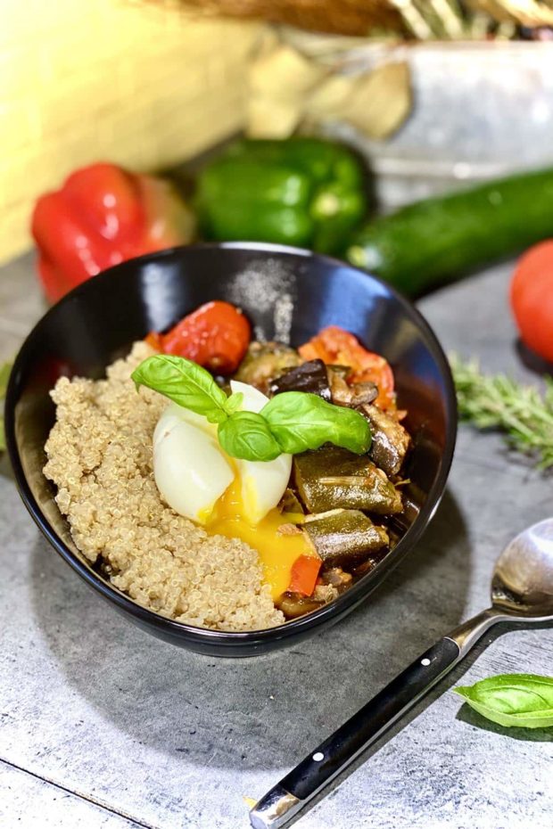 ratatouille-quinoa-bowl