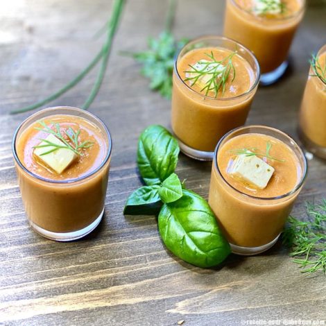 Gaspacho aux herbes pour l'apéritif