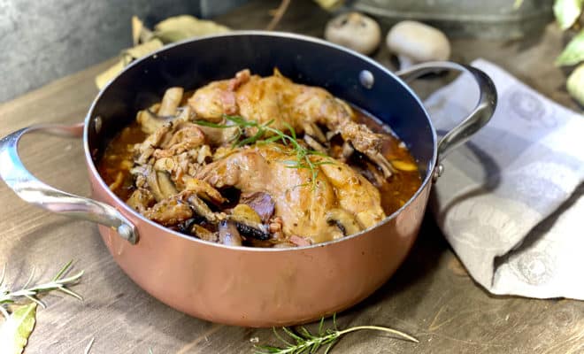 Civet de Lapin au Vin rouge