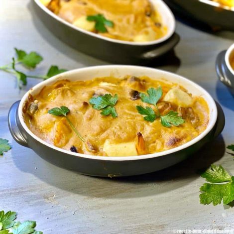 Quenelles de Brochet aux Fruits de Mer sauce Nantua