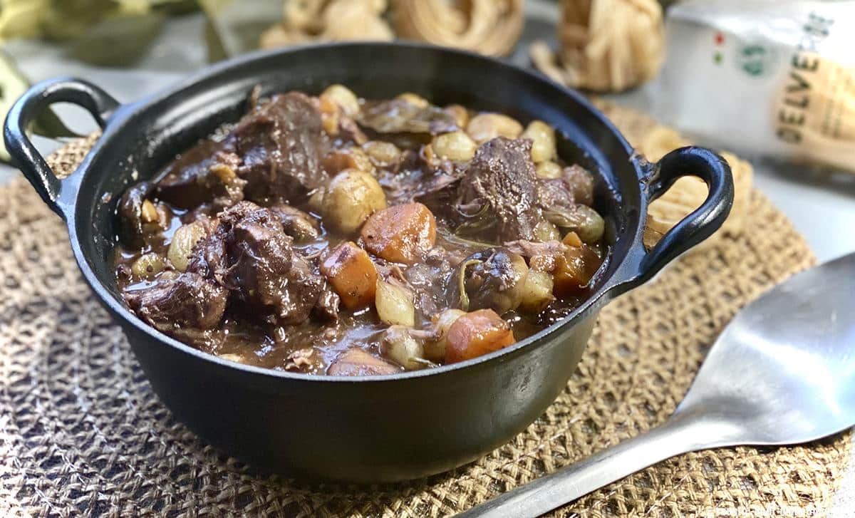 Recette Simple De Chef Lyonnais Alexis Billoux Un Bœuf Fondant A La Bourguignonne