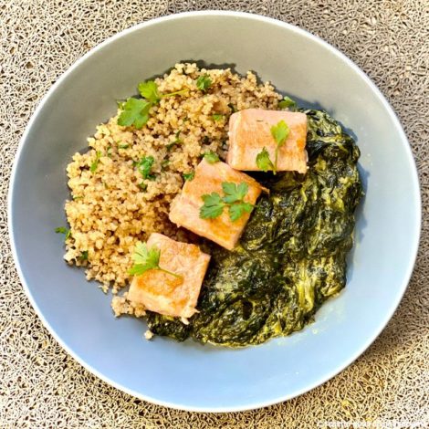 Hot Bowl Quinoa Épinards et Saumon