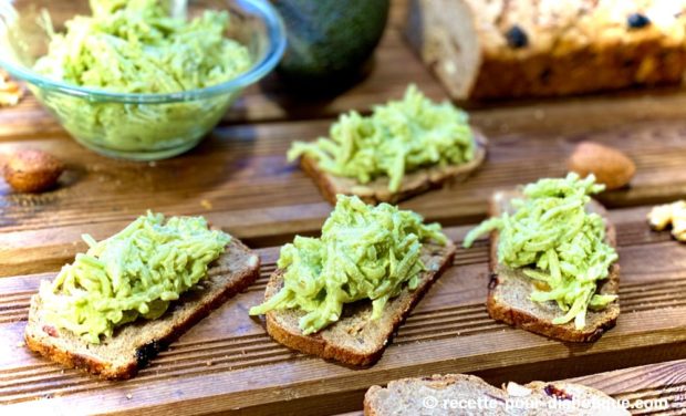 tartine pain sportif guacamole