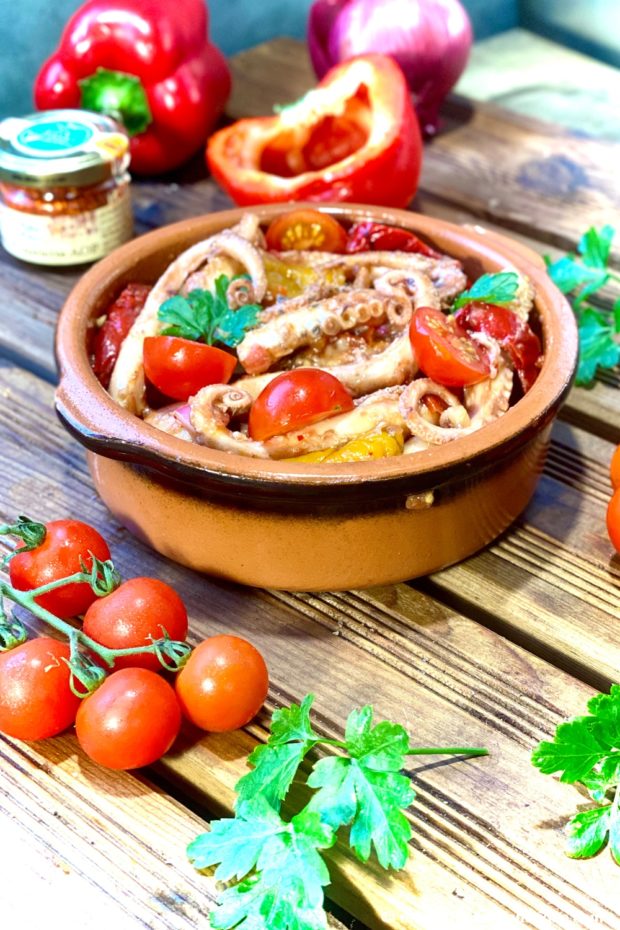 Poulpe mariné à la basquaise