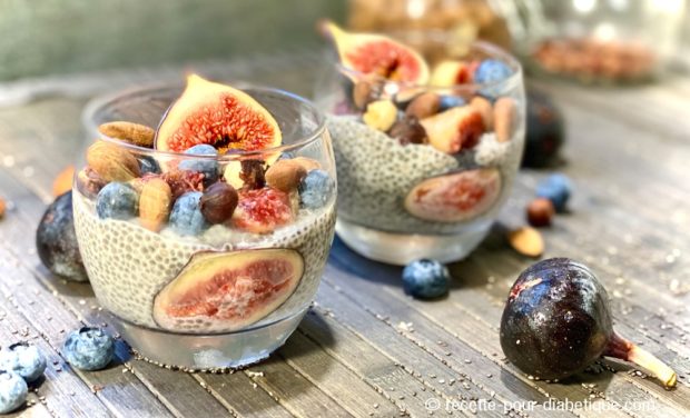 pudding chia figues myrtilles