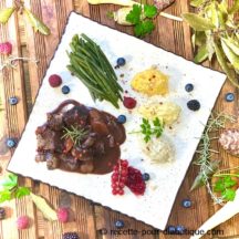 Civet de Sanglier et ses 3 purées aux légumes anciens