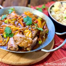 Aiguillettes de Canard sauce Aigre douce et légumes