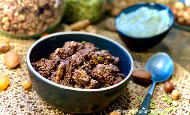 granola aux cereales et chocolat