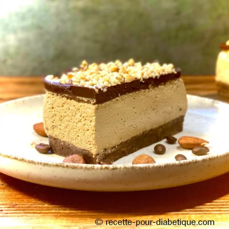 Bavarois au café et noisettes sans sucre