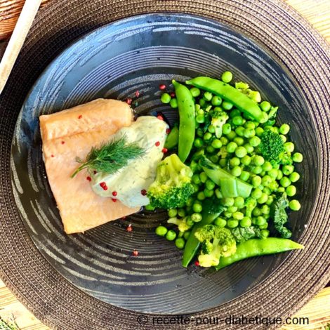 Truite saumonée aux légumes verts et sauce allégée Aneth