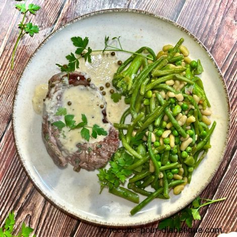 Gigot d'Agneau à la crème d'ail