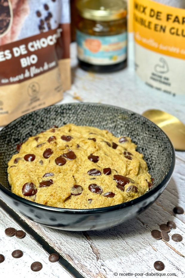 Cookie Bowl Cake