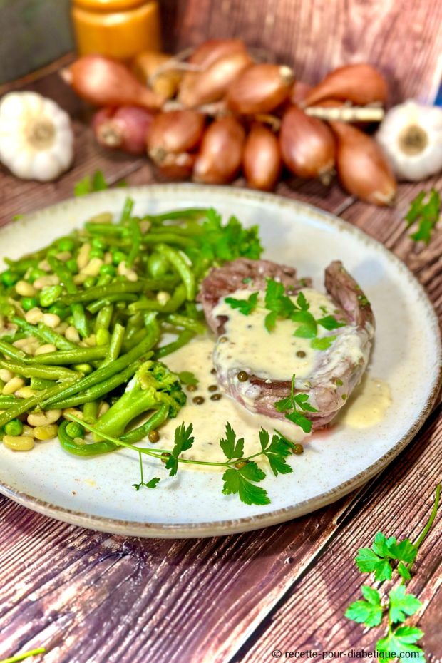 Gigot d'Agneau sauce à l'ail