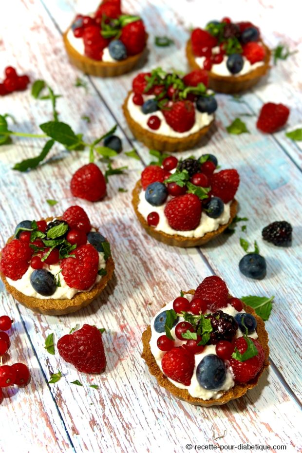 Tartelettes Keto au Brousse et Fruits rouges