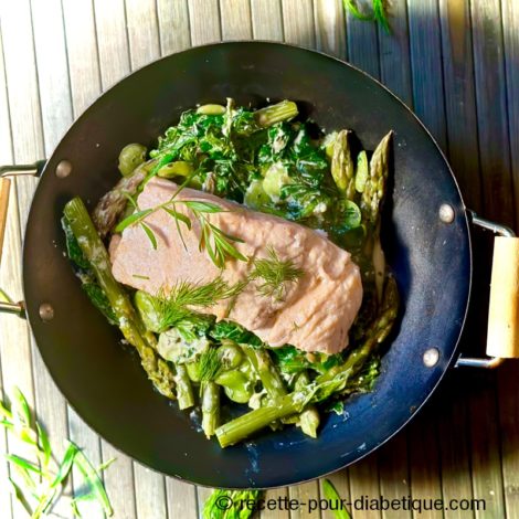 Saumon aux herbes et légumes verts