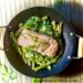 Saumon aux herbes et légumes verts