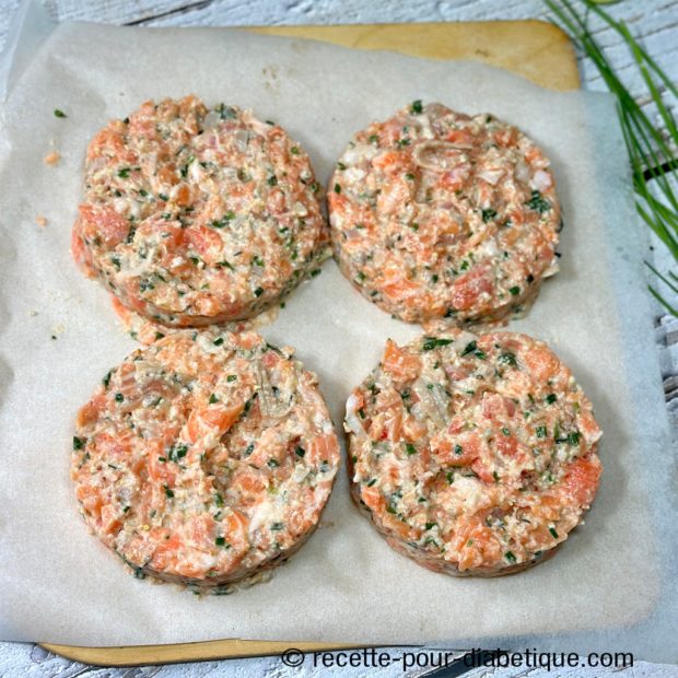 Hachés de Saumon à la ciboulette et Risotto IG Bas
