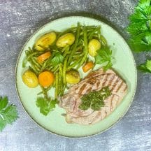Gigot d’agneau aux légumes et pommes de terre