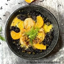 Risotto noir aux siant-jacques