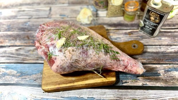 Gigot d'agneau de 7 heures mariné