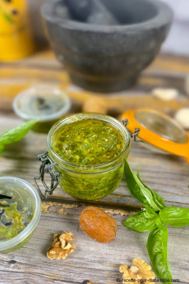 Pesto de basilic aux noix maison