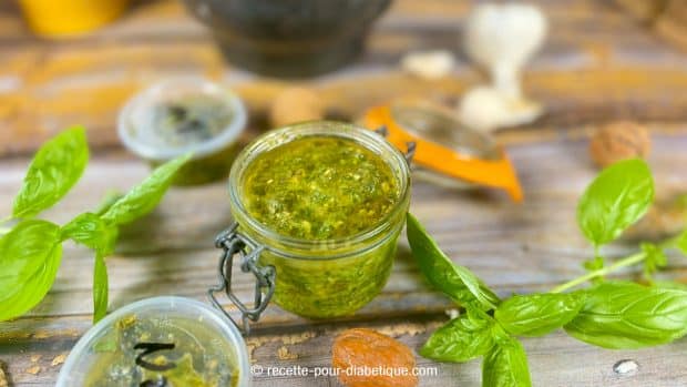 Pesto aux noix maison