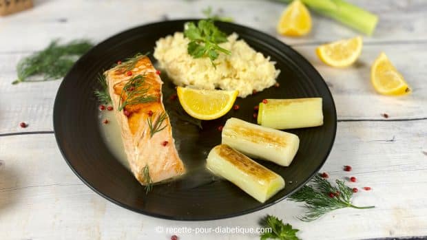 Un pavé de saumon grillé